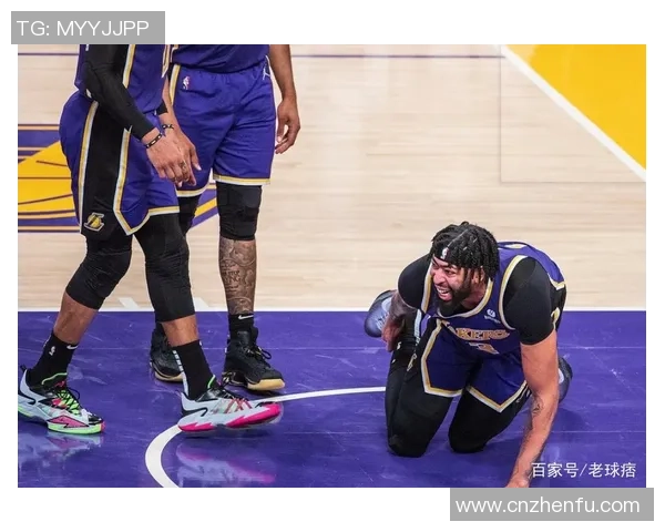 猛龙与黄蜂激战正酣 双方拼尽全力争夺季后赛席位 猛龙与黄蜂激战正酣 双方拼尽全力争夺季后赛席位