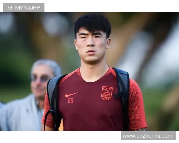 聚焦当代足球运动员成长道路与职业发展趋势的深度探索与观察